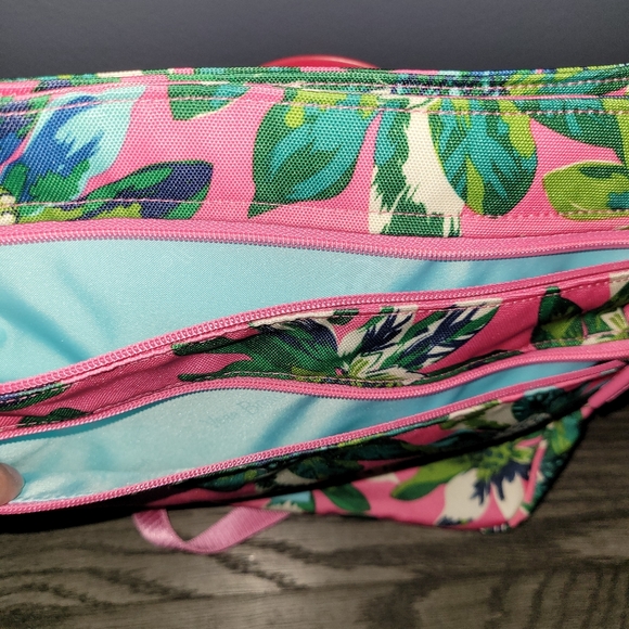Vera Bradley Crossbody with wallet - Picture 4 of 8